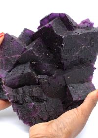 Minerais Fluorescentes: Quando as Pedras Brilham no Escuro mineral 8