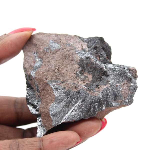 Cristais de pirolusita sobre matriz, espécime estético