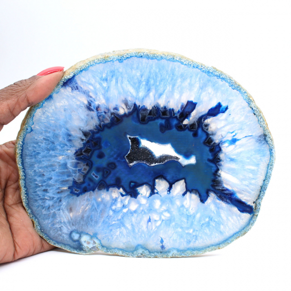 Fatia decorativa de ágata azul, de origem brasileira.