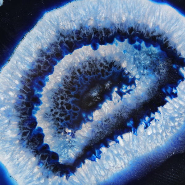 Fatia de ágata azul brasileira para coleção de pedras preciosas