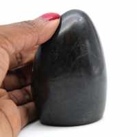 Pedra ornamental turmalina negra de Madagascar