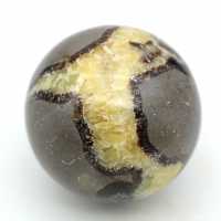 Esfera em septaria