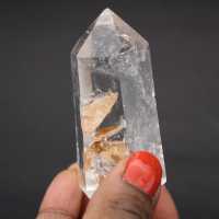 Cristal de rocha com inclusão