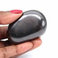 Pedra polida shungita