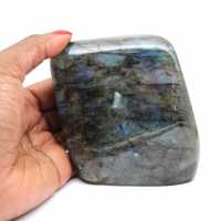 Labradorite polida de forma livre