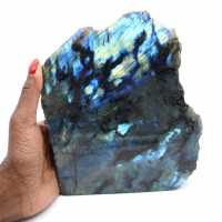 Labradorite polida unilateralmente, item de colecionador