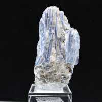 Cristais de Cianite