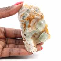 Pedra de fluorita natural: cristais verdes sobre matriz, Marrocos Pedra de fluorita natural: cristais verdes sobre matriz, Marrocos