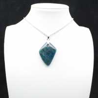 Pingente de Apatita Azul de Madagascar - Espécime de Alta Qualidade