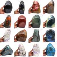 Pedra ornamental grande