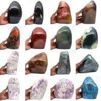 Pedra ornamental grande