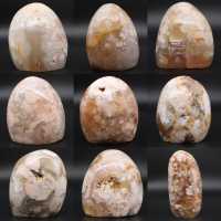 Decoração de ágata com flores naturais