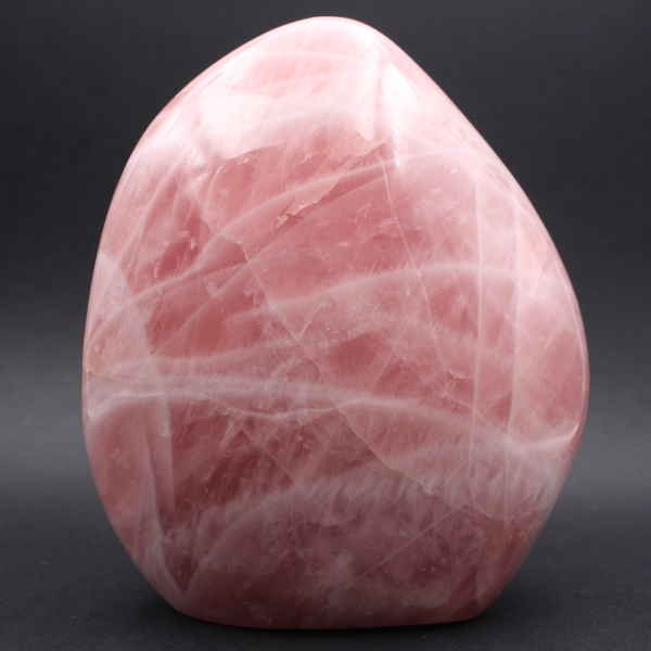 Grande bloco polido de quartzo rosa