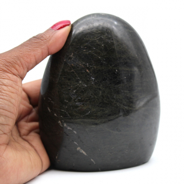 Pedra de turmalina negra natural
