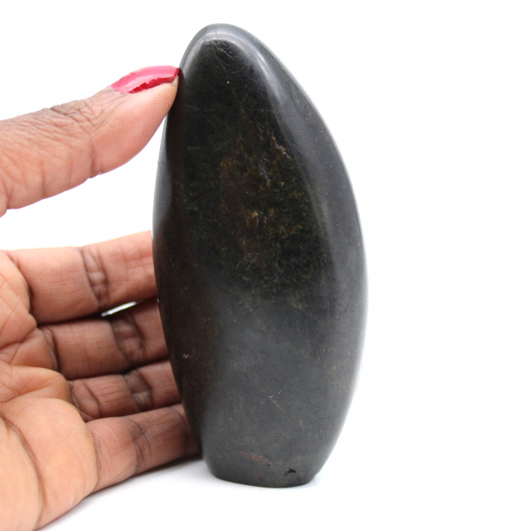 Pedra turmalina negra de Madagascar