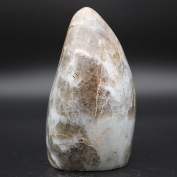 Pedra com inclusão de turmalina de Madagascar