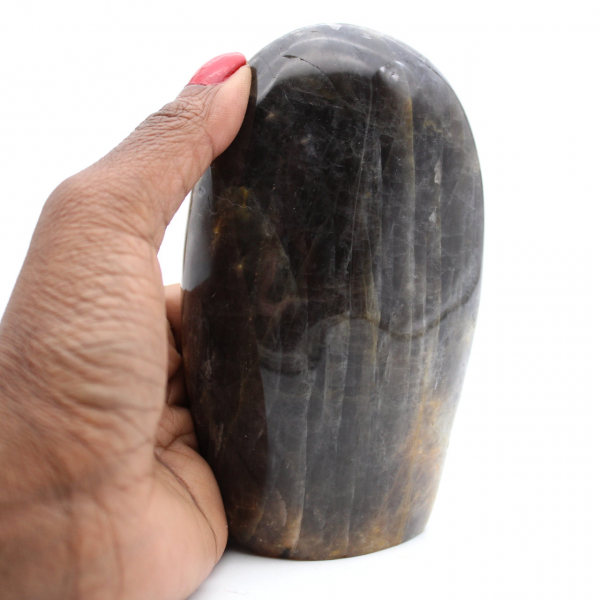 pedra lunar de microlinhas pretas polidas de Madagascar
