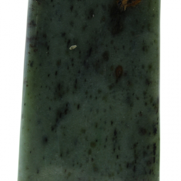 Jade nefrita natural polido