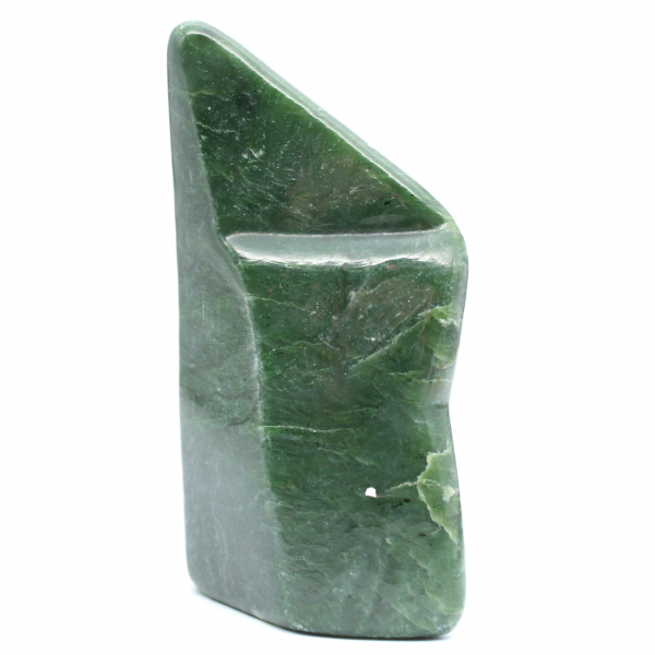 Jade nefrite polido ornamental