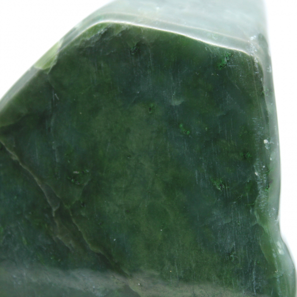 Pedra decorativa em jade nefrita