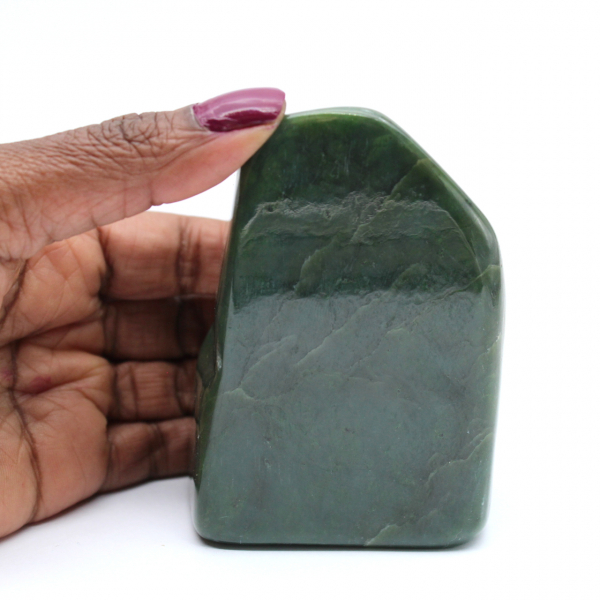 Pedra decorativa em jade nefrita