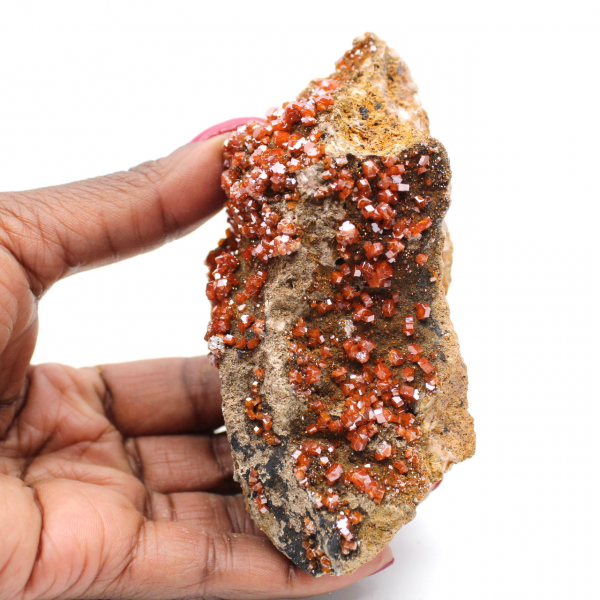 Cristais naturais de vanadinite