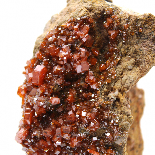 Cristalização de vanadinite natural