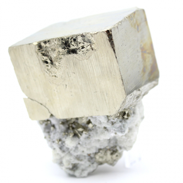 Cubo Grande de Pirita com Quartzo Calcite