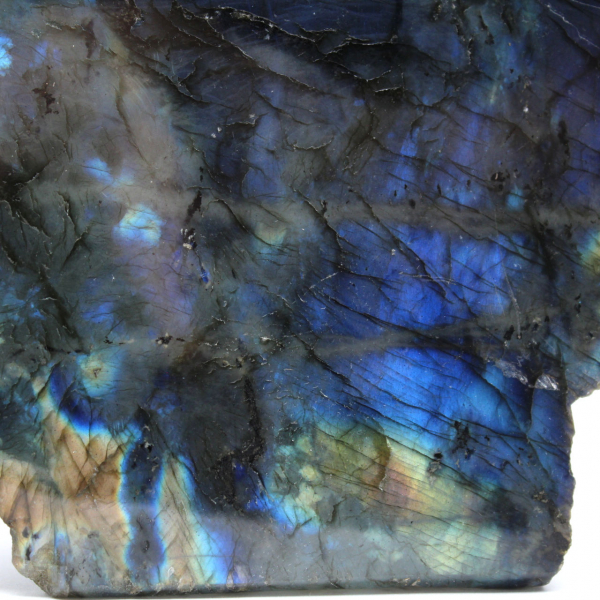 Labradorite meio crua