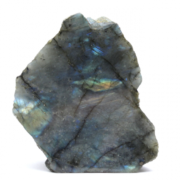 Labradorite um lado polido