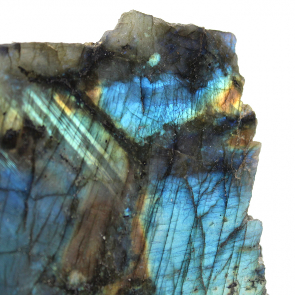 Labradorite natural polida de um lado