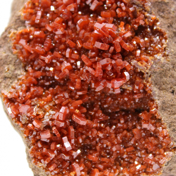 Cristais naturais de vanadinite