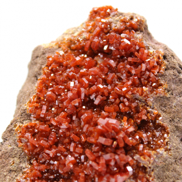 Cristais naturais de vanadinite