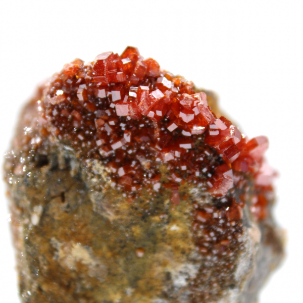 Cristalização de vanadinite natural