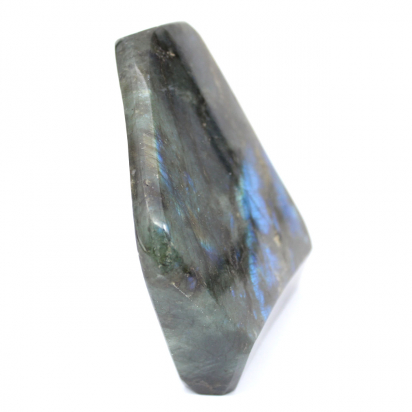 Labradorite polida em forma livre