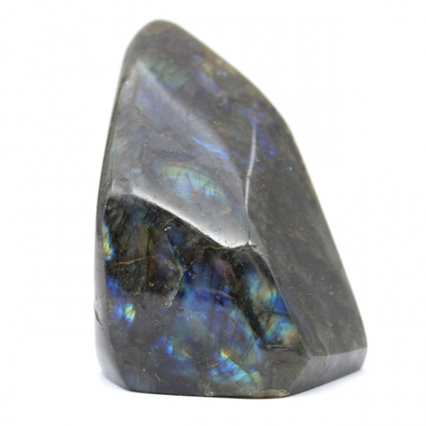 Labradorite polida em forma livre