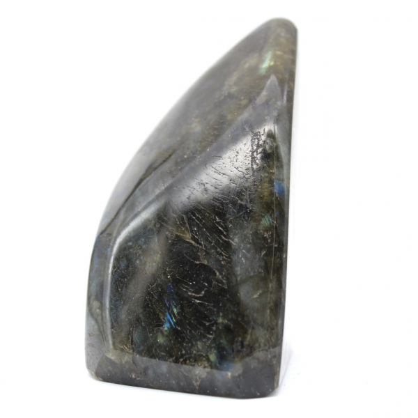 Labradorite polida em forma livre