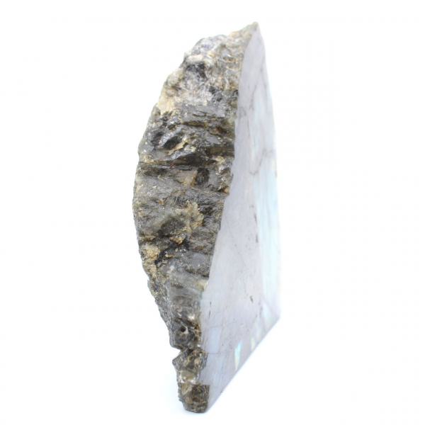 Labradorite natural polida de um lado