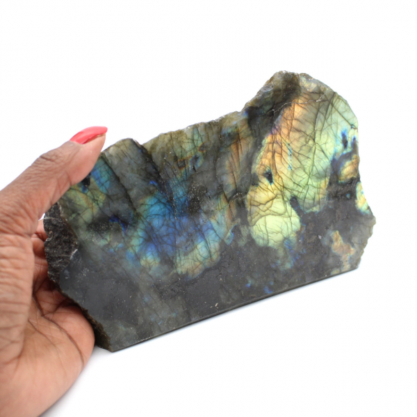 Labradorite polida unilateralmente, item de colecionador