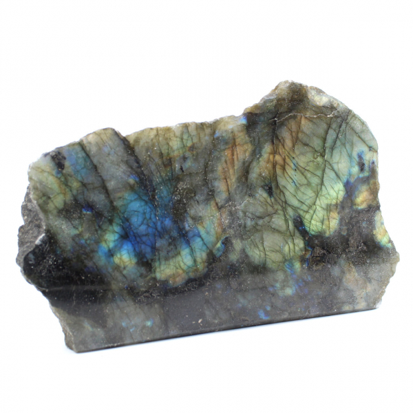 Labradorite ornamental polida de um lado