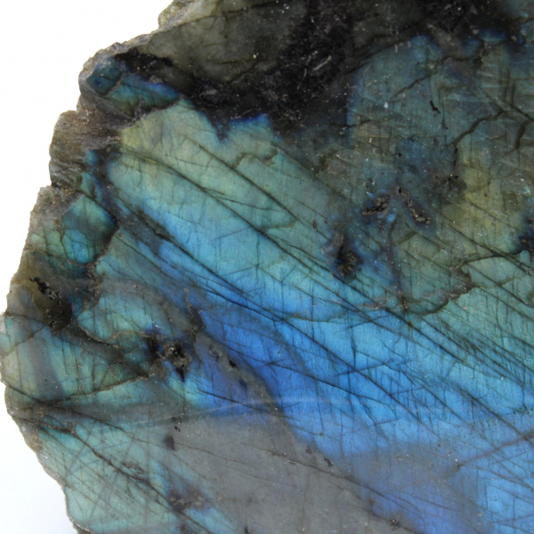 Labradorite polida unilateral de Madagáscar