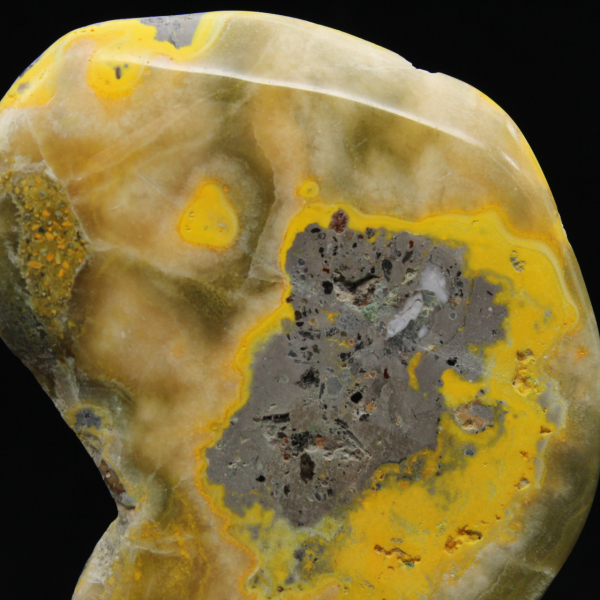 Pedra decorativa mineral Jaspe Bumblebee polida