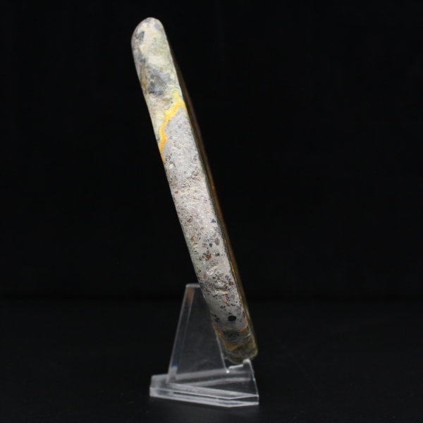 Jaspe Bumblebee polido, exemplar raro da Indonésia.