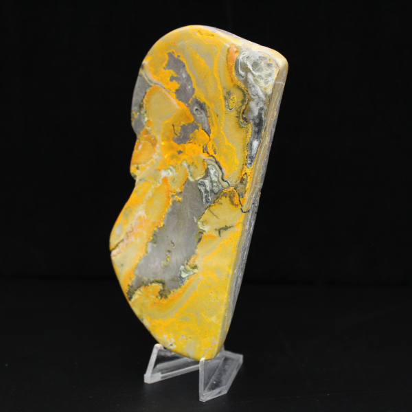 Ornamento grande de abelha em jaspe polido