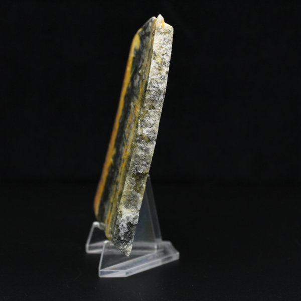 Espécime compacto polido de Jaspe Abelha