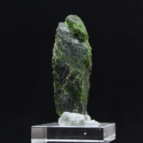 Pedra de cromodiopsídio