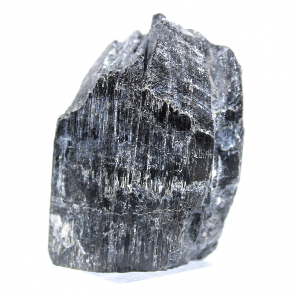 Turmalina negra bruta
