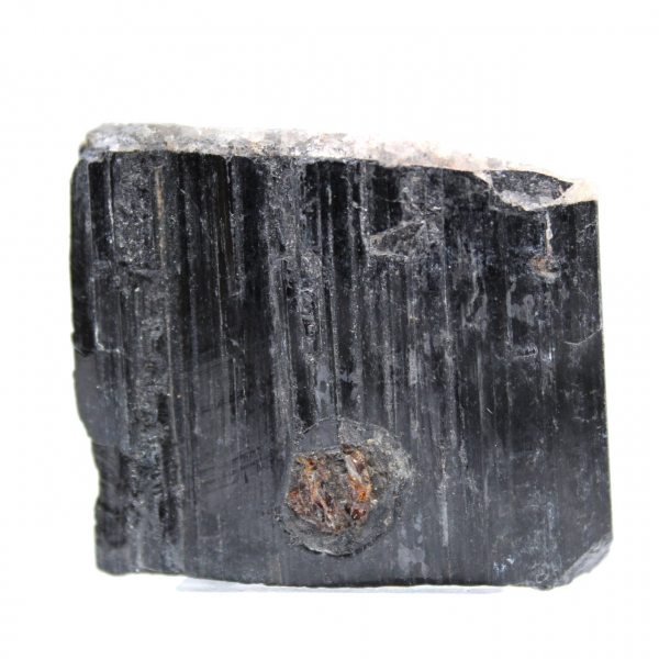 Turmalina negra bruta
