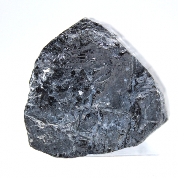 Turmalina negra bruta
