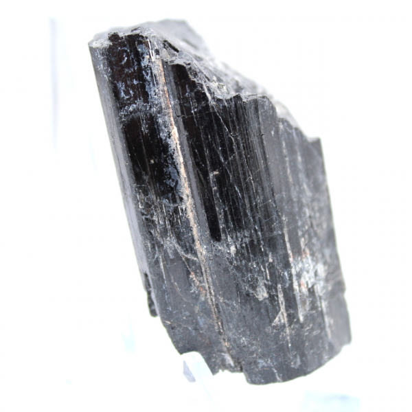 Cristal de turmalina negra bruta